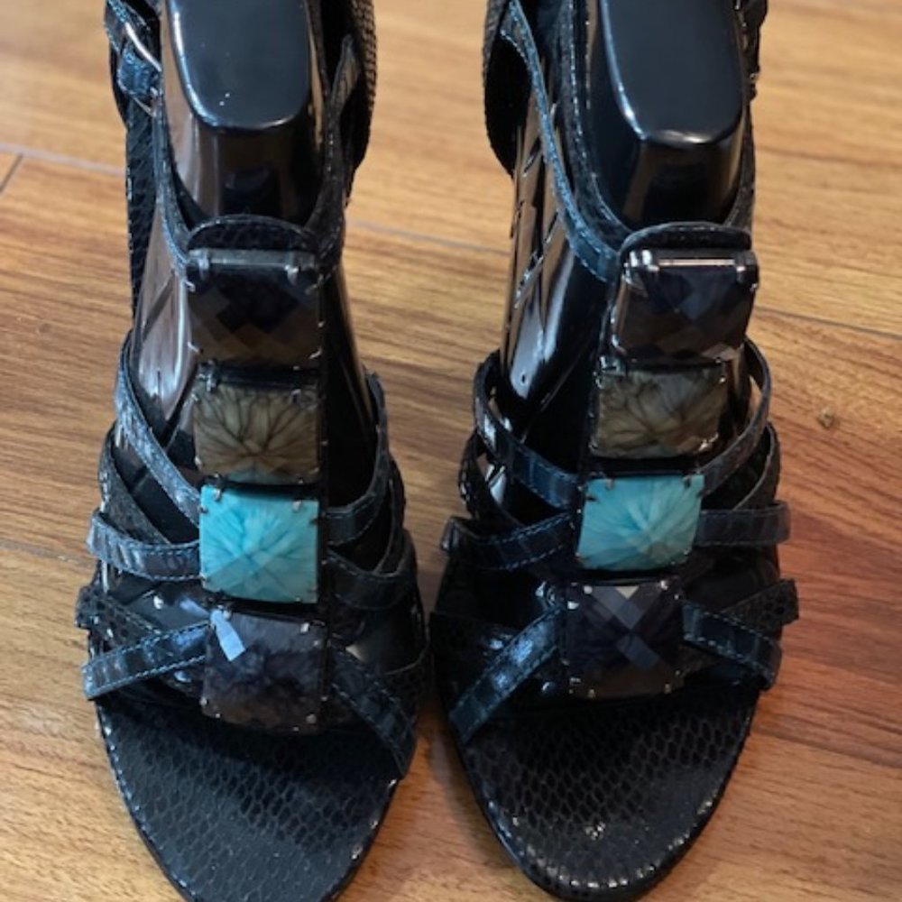 Steve Madden Lux Black/Blue Snakeskin Sandal Sz 6
